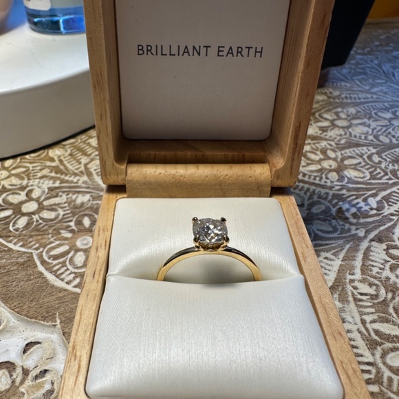 Brilliant Earth 18k gold Petal Engagement Ring - Picture 8 of 13
